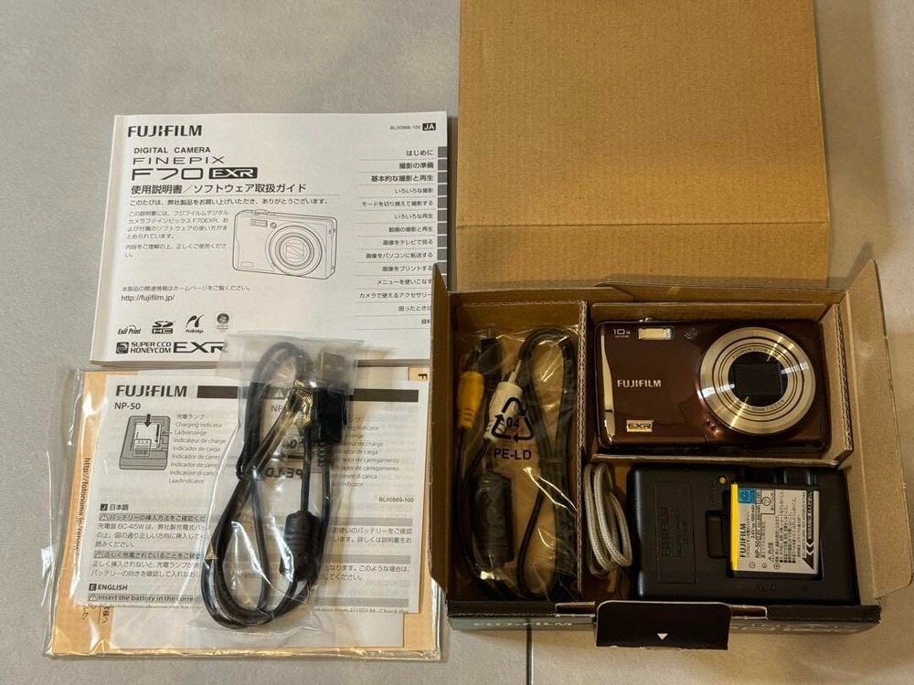 Fujifilm FinePix F70EXR 10MP Digital Camera with 10x Zoom