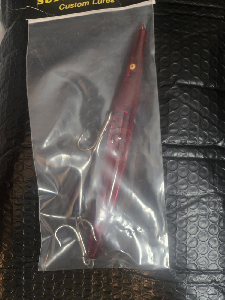 Super Strike Needle Fish Lure Rare Transparent Red with Yellow Eye