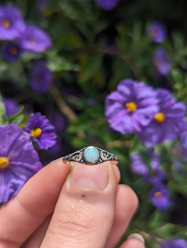 Sterling Silver Opal Swirl Ring Size 8 in .925 Silver