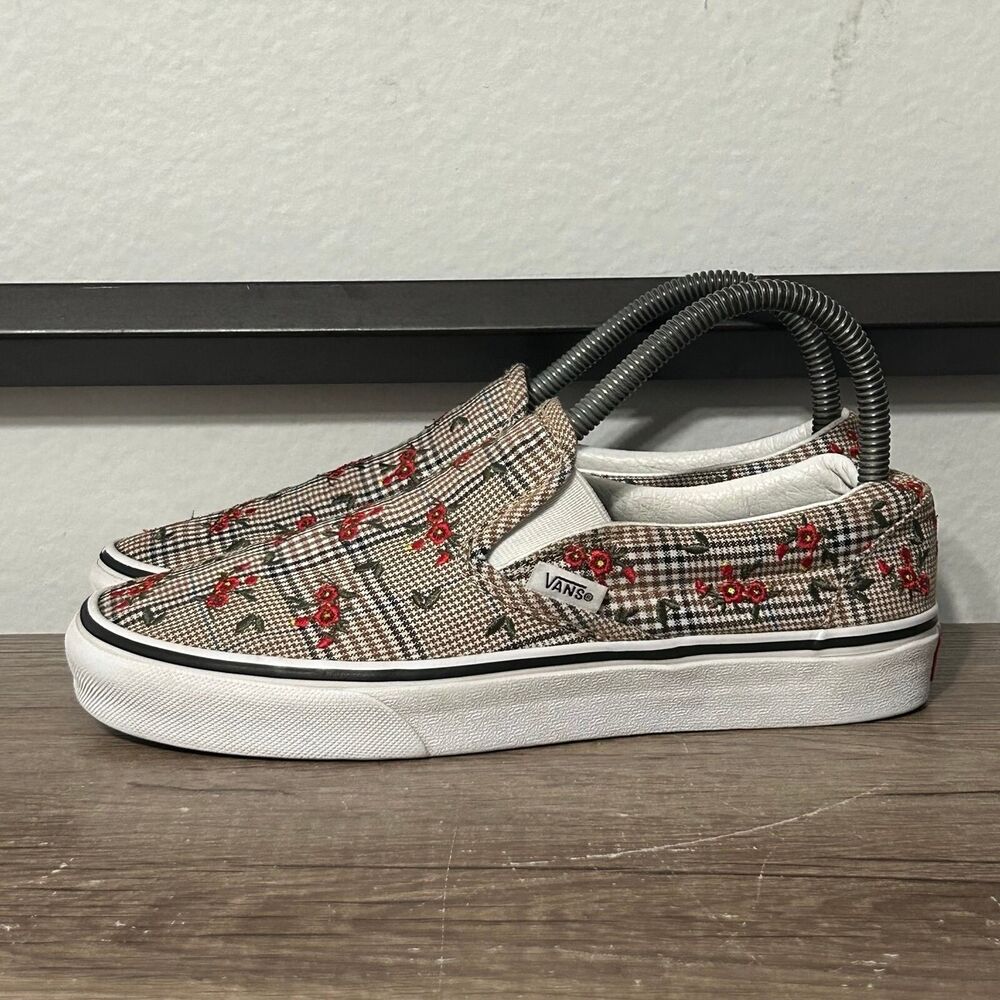 Vans Classic Slip-On Women’s Skate Shoes Size 7 Multicolor