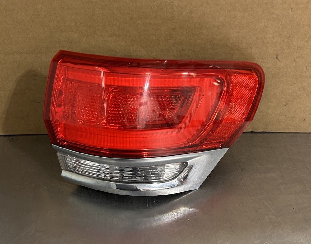 ✅2014-2021 Jeep Grand Cherokee Right Passenger Tail Light P68110016AE #971