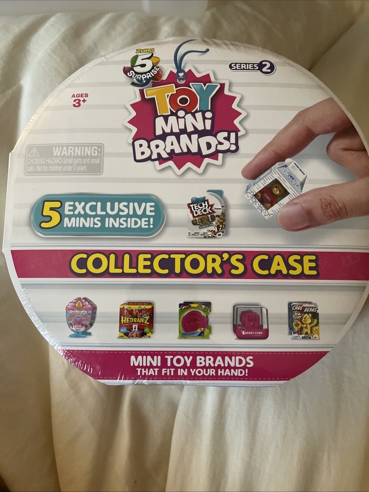 5 Surprise Toy Mini Brands Collector's Case Store & Display 30 Minis