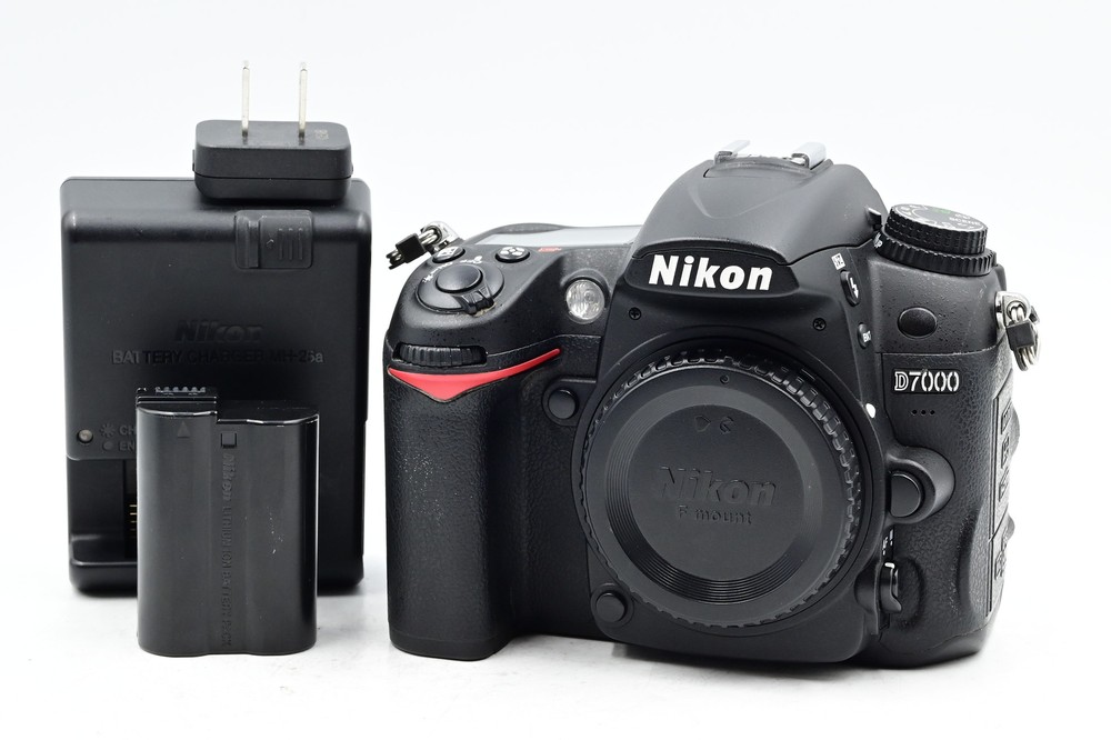 Nikon D7000 16.2MP Digital SLR Camera Body #373