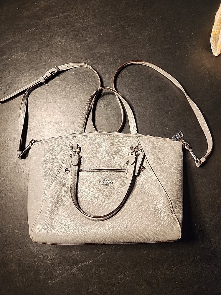 Coach Leather Crossbody Purse. In Good Used Condition.