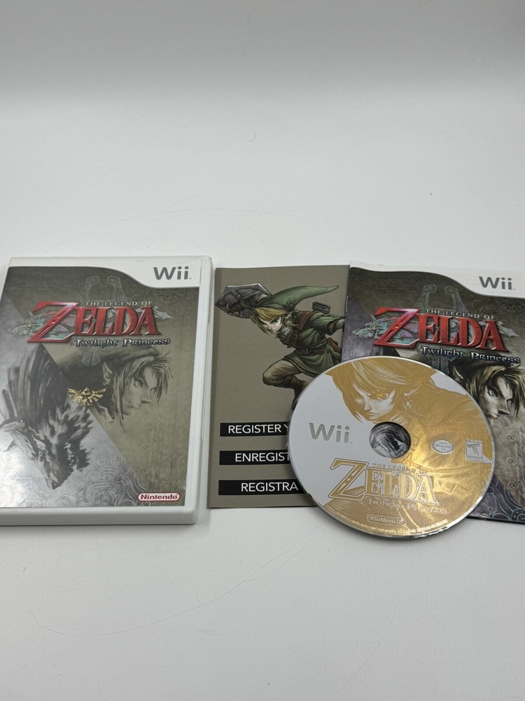 The Legend of Zelda Twilight Princess (Nintendo Wii) CIB Reg Card Tested Working