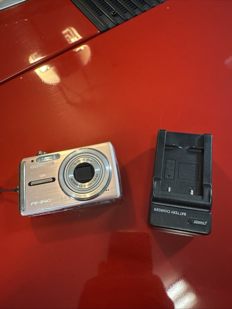 Olympus Stylus FE-340 8MP Pink Digital Camera with Charger - Minor Screen Issue  