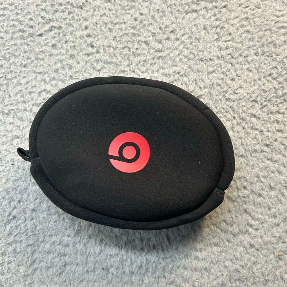 Hard Case / Carrying Bag Compatible to BEATS STUDIO  Headphones. Case Only.
