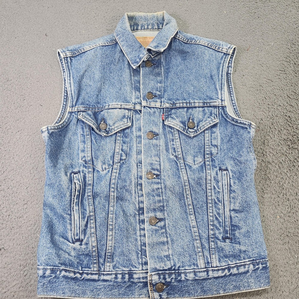 Vintage Levi's Vest Mens Small Blue Denim Trucker Button Front USA 70514