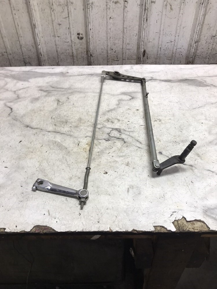 05 Suzuki VL800 VL 800 C50 Boulevard Rear Back Brake Link Linkage Arm Rod Mount