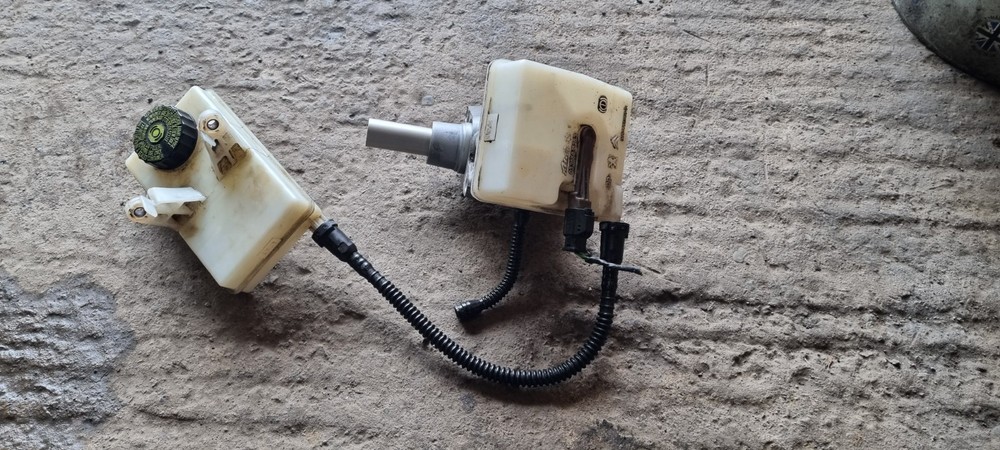 ⭐️ PEUGEOT 3008 MK1 Brake Master Cylinder + Fluid Bottles Clutch Feed 2013 ⭐️