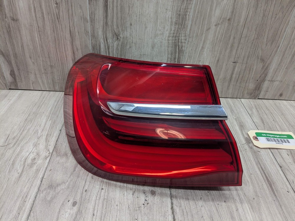 16-19 OEM BMW G11 G12 740 750 M760 B7 Rear Left Driver Outer LED Tail Light