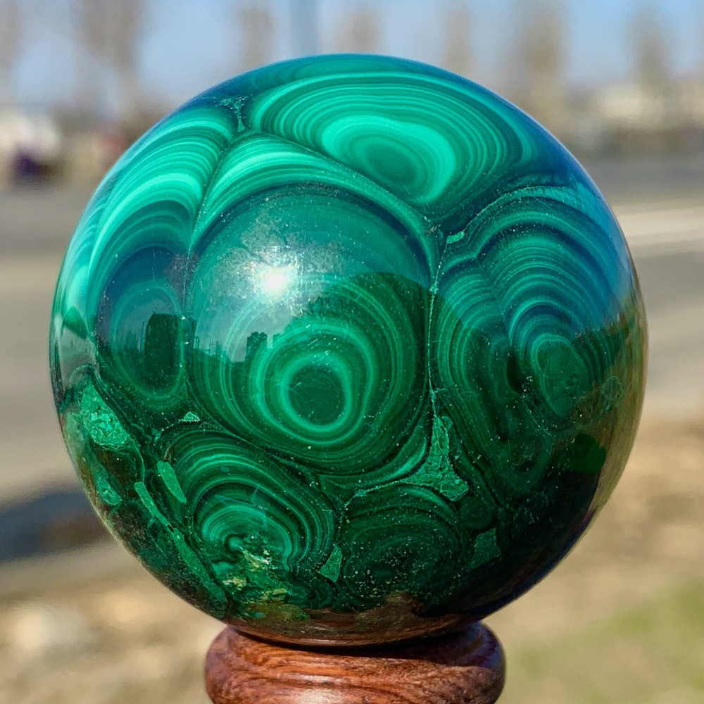 174G Natural glossy Malachite ball transparent cluster rough mineral sample