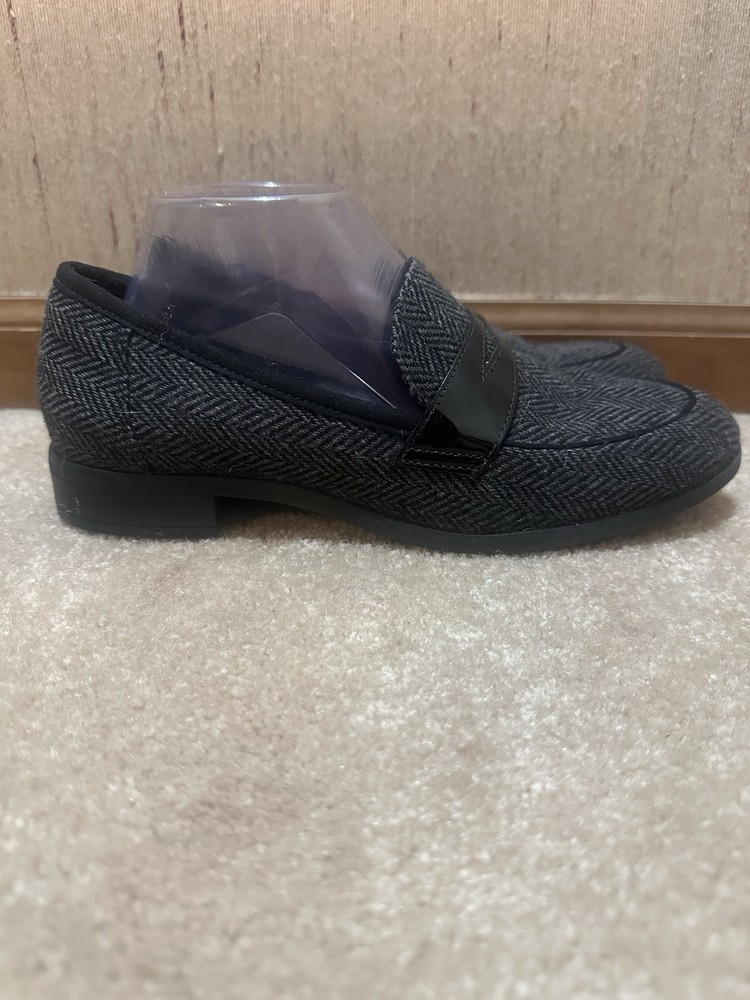 Clark’s Women’s Black/Gray Penny Loafer Size 9