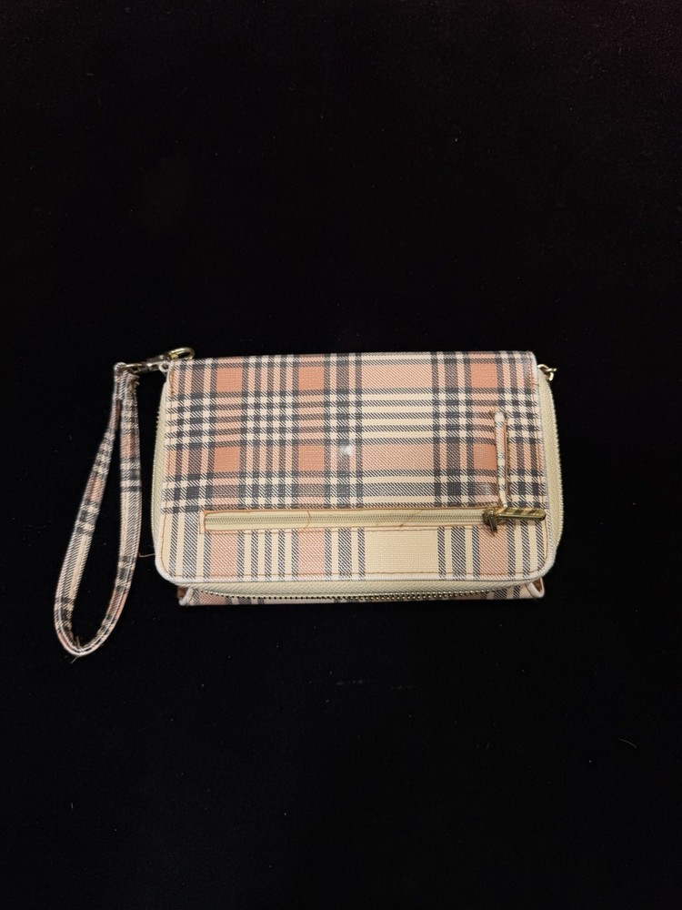 Brand New Women’s Wallet - Stylish Plaid Design with Wrist Strap!