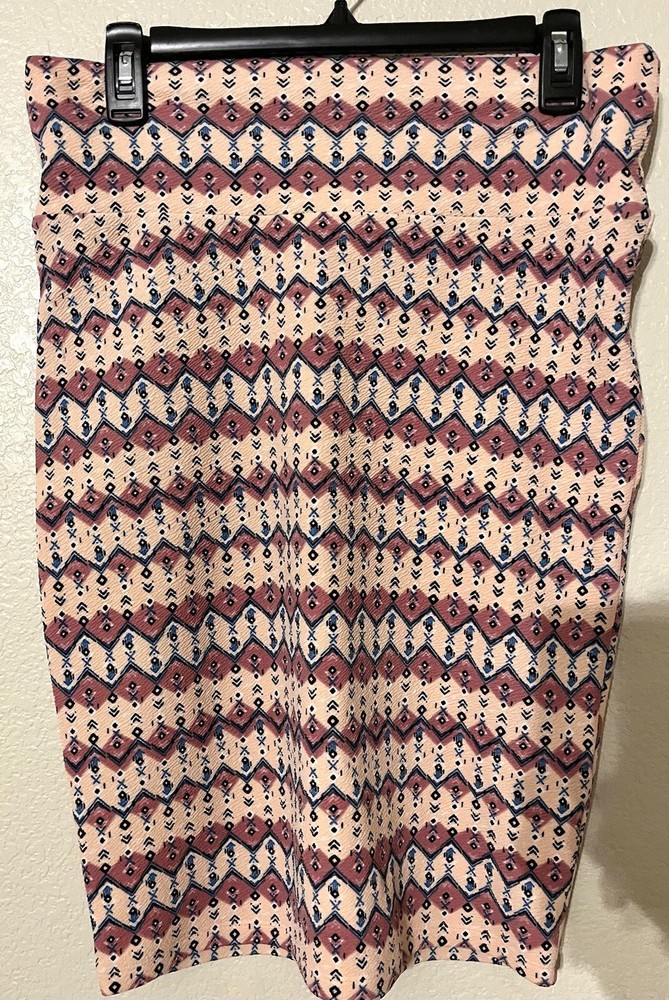 LuLaRoe Cassie Stretch Pencil Skirt in Size Small