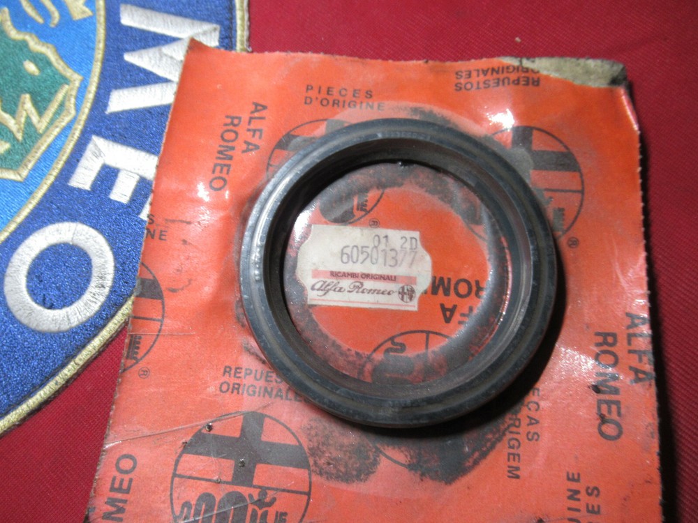 Original Alfa Romeo 33 Year Fab. 88 - 90 Semi-axle Seal 60501377 New