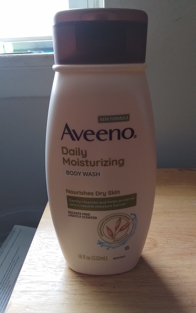 Aveeno Daily Moisturizing Body Wash - Dry Skin - 18 fl oz