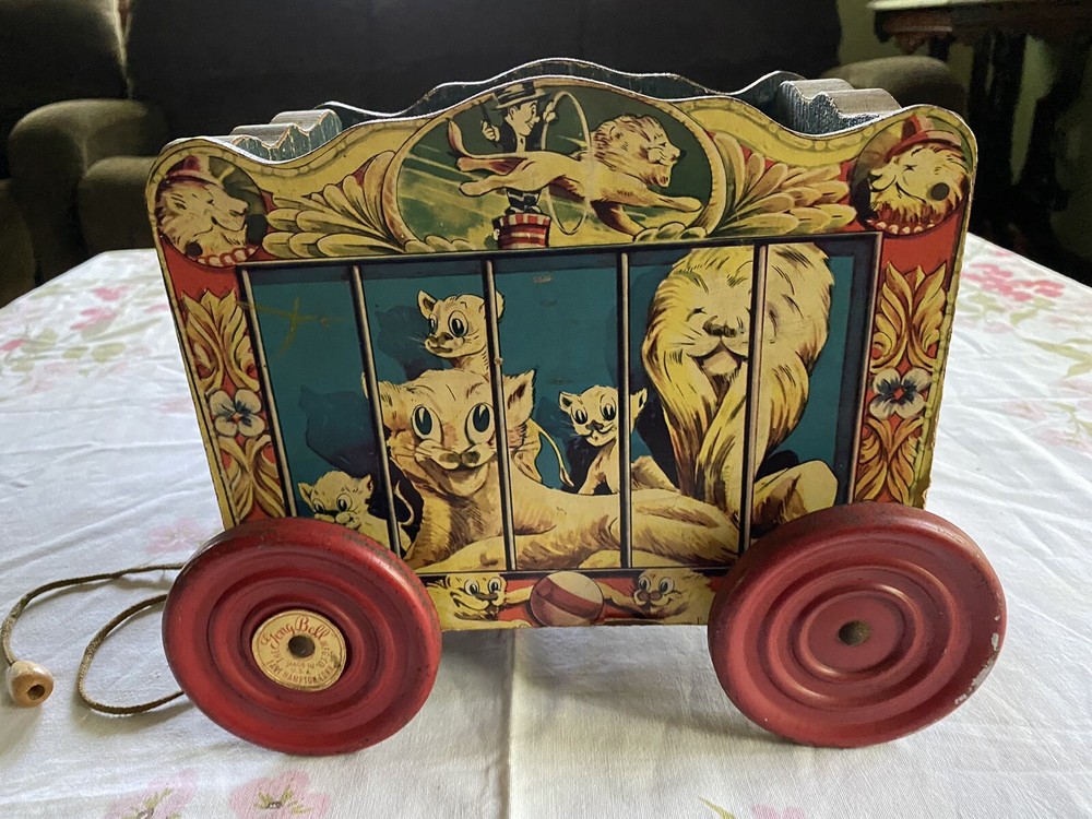 The Gong Bell Co.  pull toy lions circus wagon, antique vintage