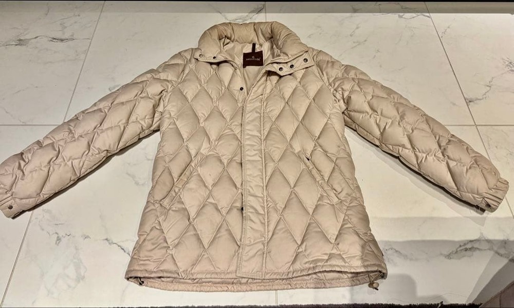 MONCLER TANY Quilted Puffer Jacket Beige
