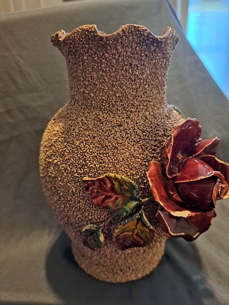 5.5-Inch Ceramic Splatter Vase Featuring Rose Accent
