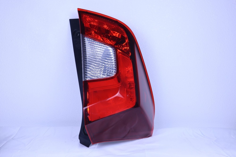 2015-2020 Honda Fit HATCHBACK Rear Left Driver Side Tail Light Lamp Taillight