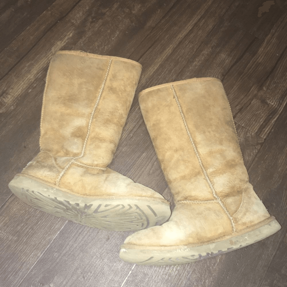 Uggs classic tall 5815 shearling lined boots