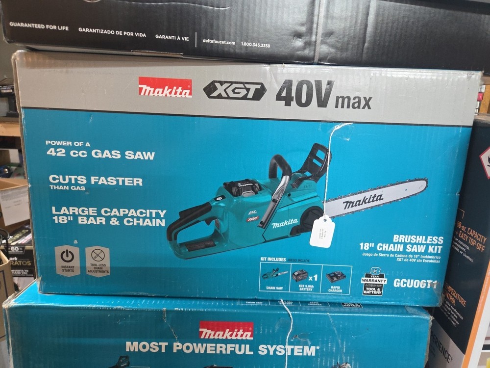 Makita 40V max XGT 18 Inch Chainsaw (GCU06T1)