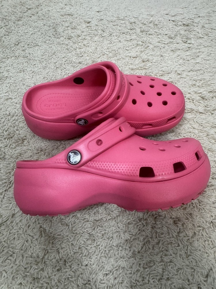 Crocs Platform Iconic Women’s Wedge Clogs Size 6 Crush Pink Chunky Slides