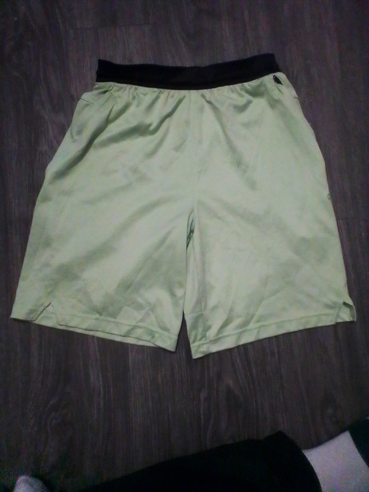 Addias Shorts Mens Xs