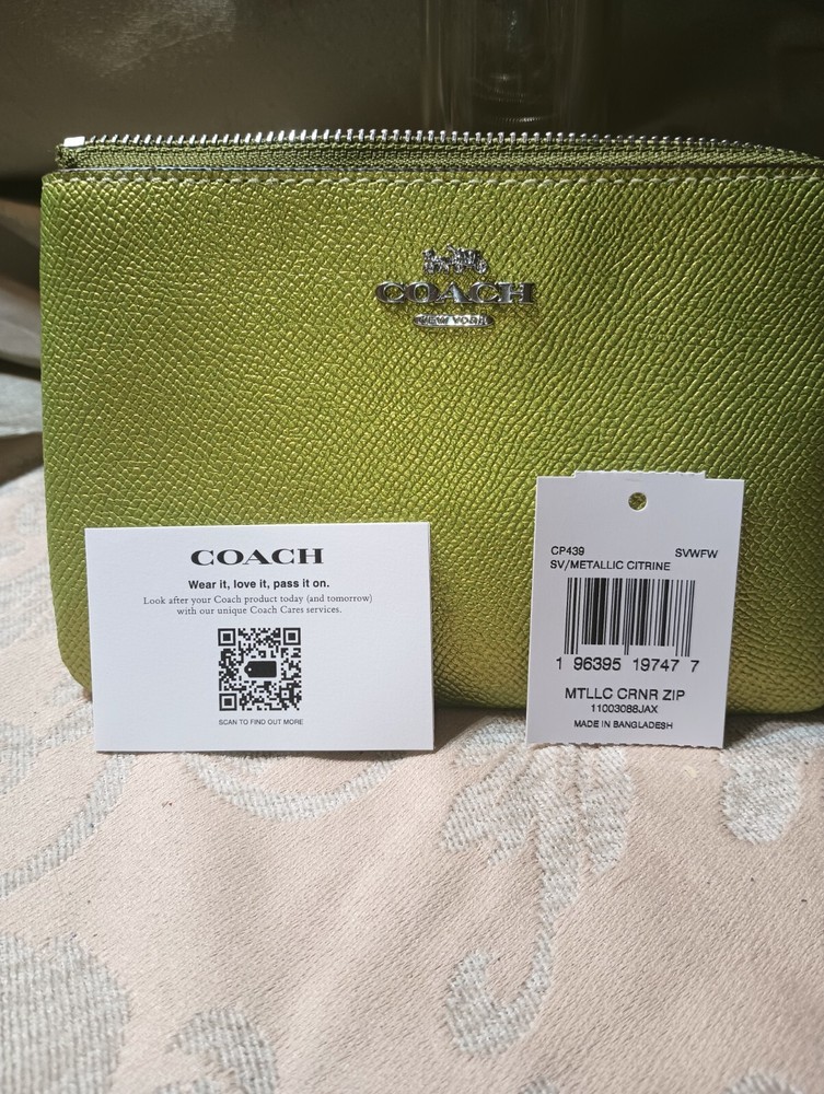 COACH Crossgrain Leather Zip Wristlet in Citron NWT