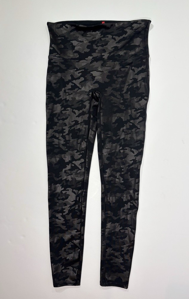 Spanx Women’s Leggings Size Large Matte Black Camo High Waisted Stretch