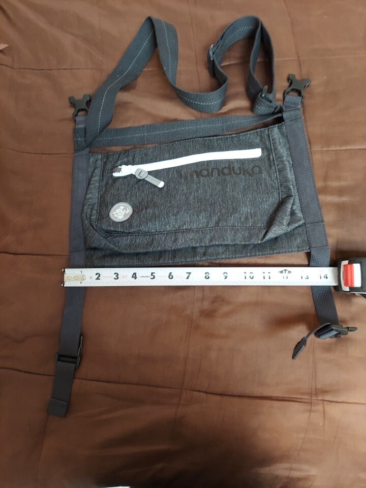 Manduka Go Light Yoga Mat Bag Black Fits Most Mats Adjustable Strap Pockets