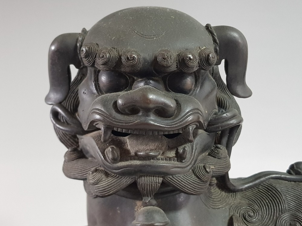 Chinese Qing Dynasty Buddhist Lion-shaped Bronze Statue D:41cm