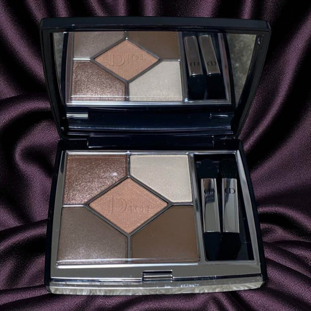 Dior Nude Diamond Eyeshadow Palette in Beige with 2 Brushes