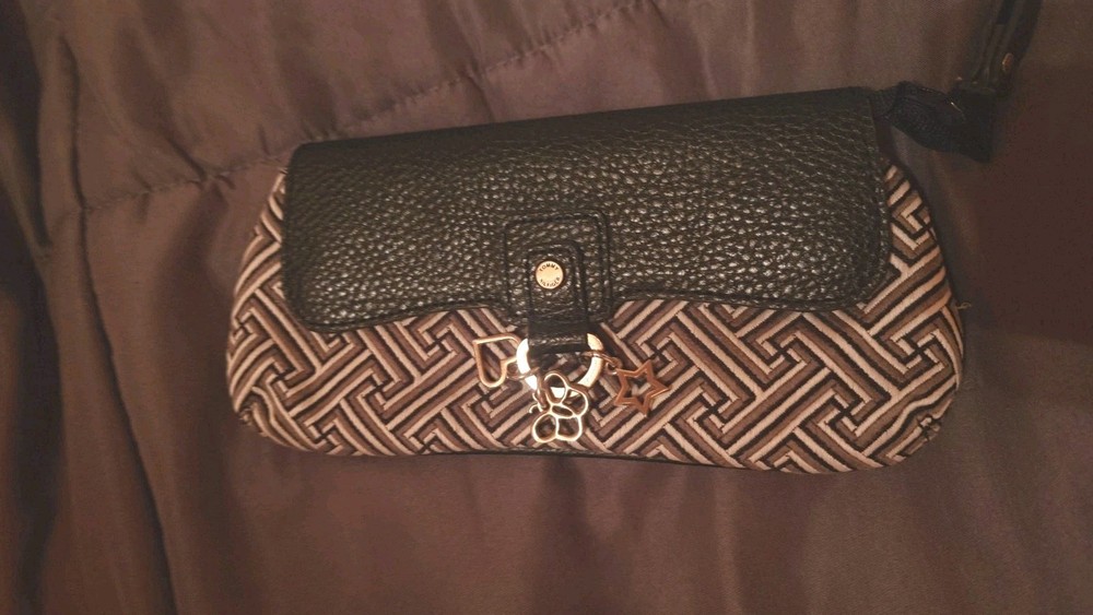 Tommy Hilfiger Geometric Print Wristlet Coin Purse with Zip Closure
