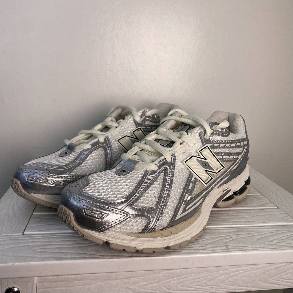 New Balance 1906R Unisex Mens Size 8.5 Womens 10 Gray/White Mesh Running Shoes