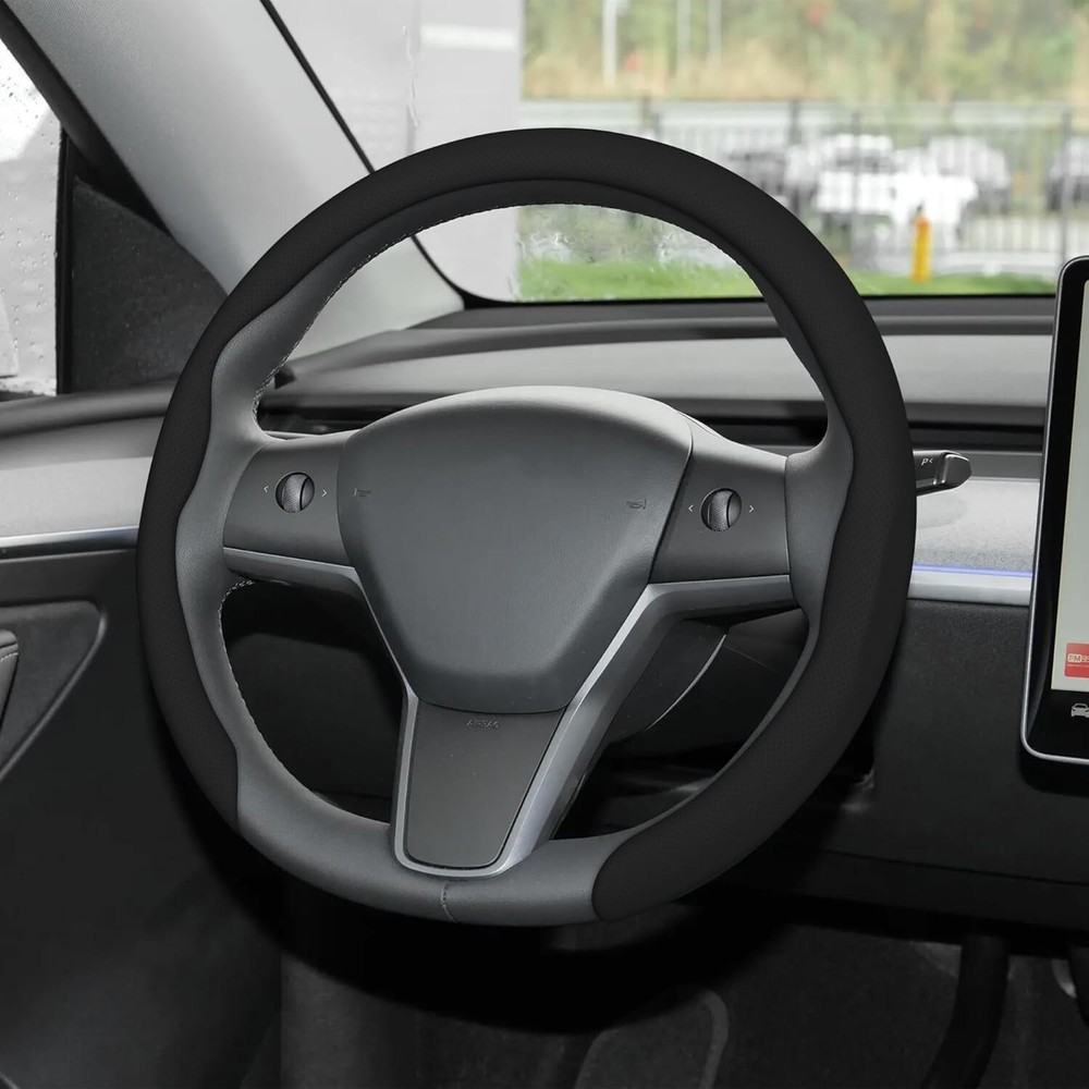 Universal Fit 15-Inch Black Nappa Leather Steering Wheel Cover - Comfort & Style