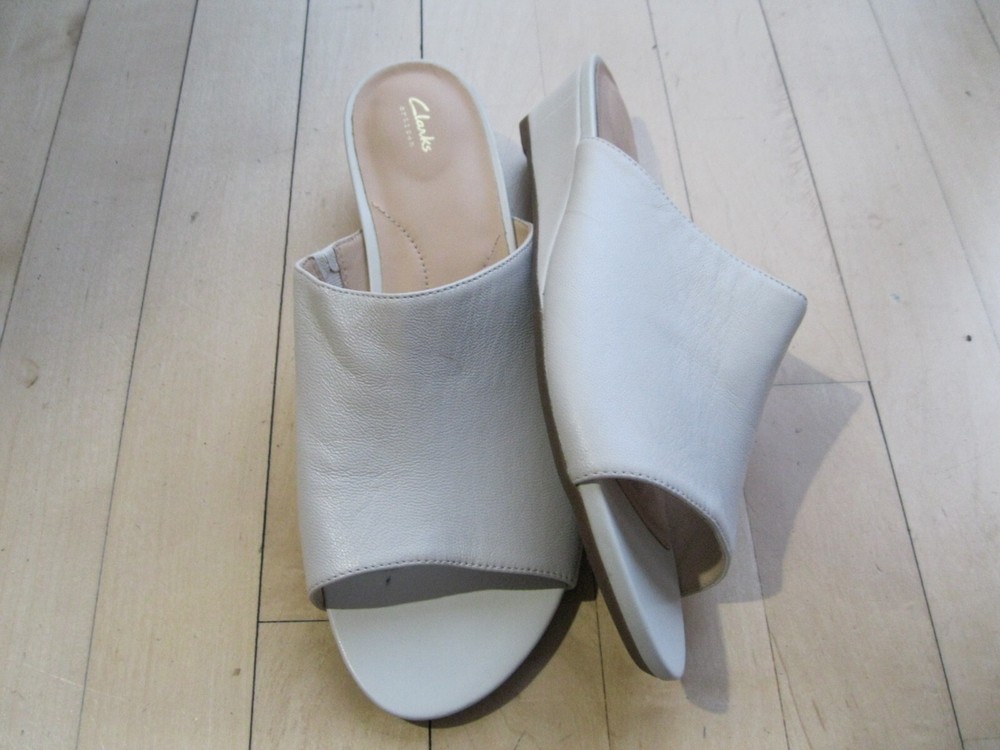 Clarks Artisan Parram Waltz White Leather Slip On Wedge Sandals Women Size 9