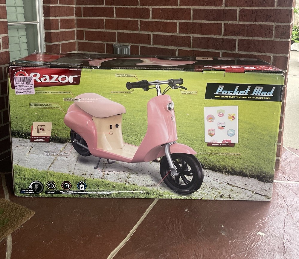 Brand New Razor Pocket Mod Euro Electric Scooter in Capri Pink