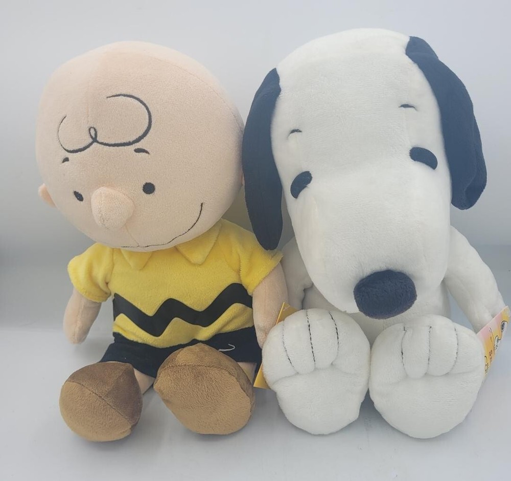 Kohls Cares Peanuts Collection Snoopy and Charlie Brown 15
