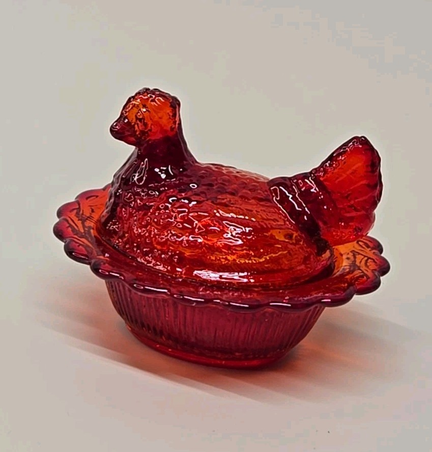 Mosser Red Mini Hen Chick on Nest Chick Salt Cellar - CADMIUM GLOW!
