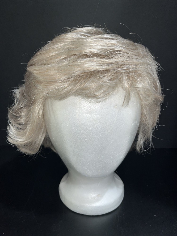 Vtg Paula Young Wig A1105 Size Average 101 Blonde Gray Straight Short Hair Wig