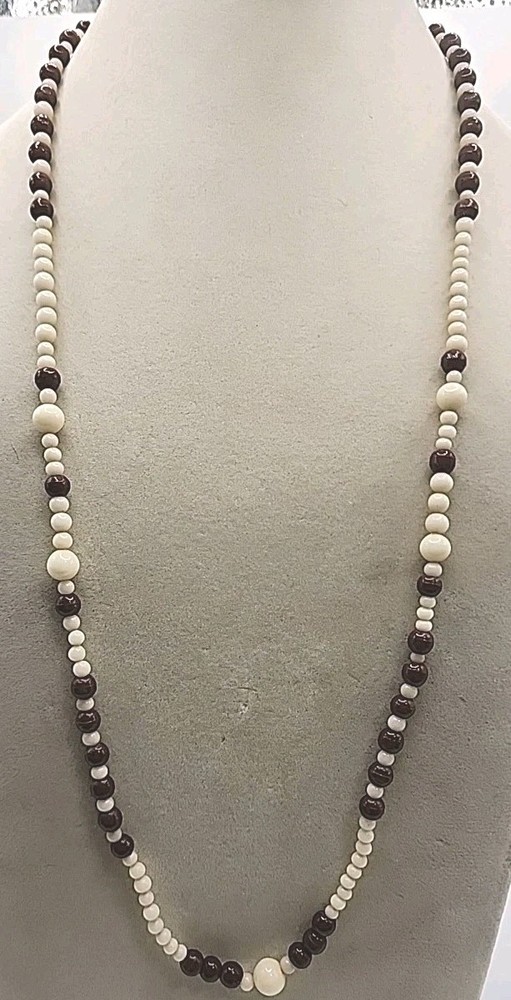 Antique Brown & White Bakelite? Beaded Necklace 26