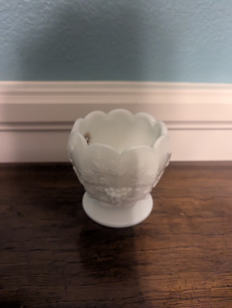 Westmoreland flared milk glass grape paneled jardiniere rose bowl