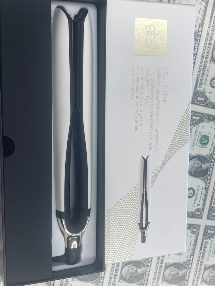 ghd Platinum+ Styler Professional 1