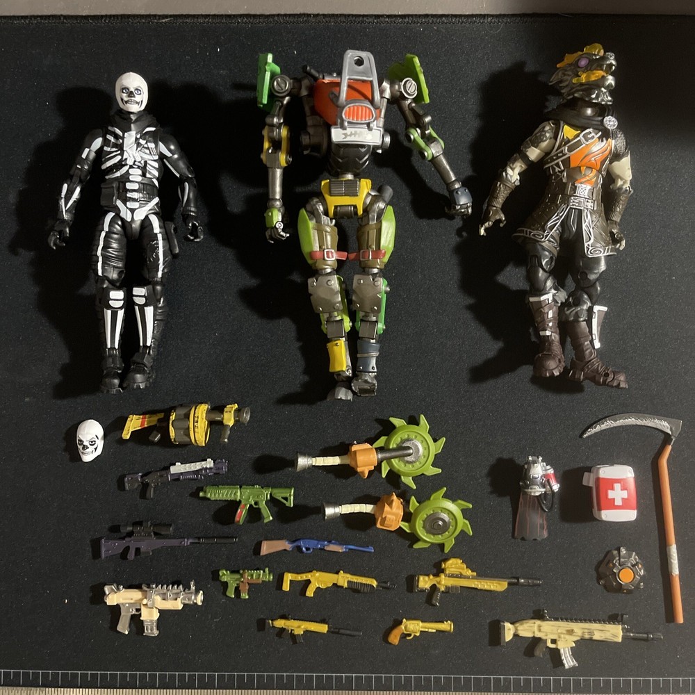 Fortnite Action Figures, Weapons, And Accessories Lot