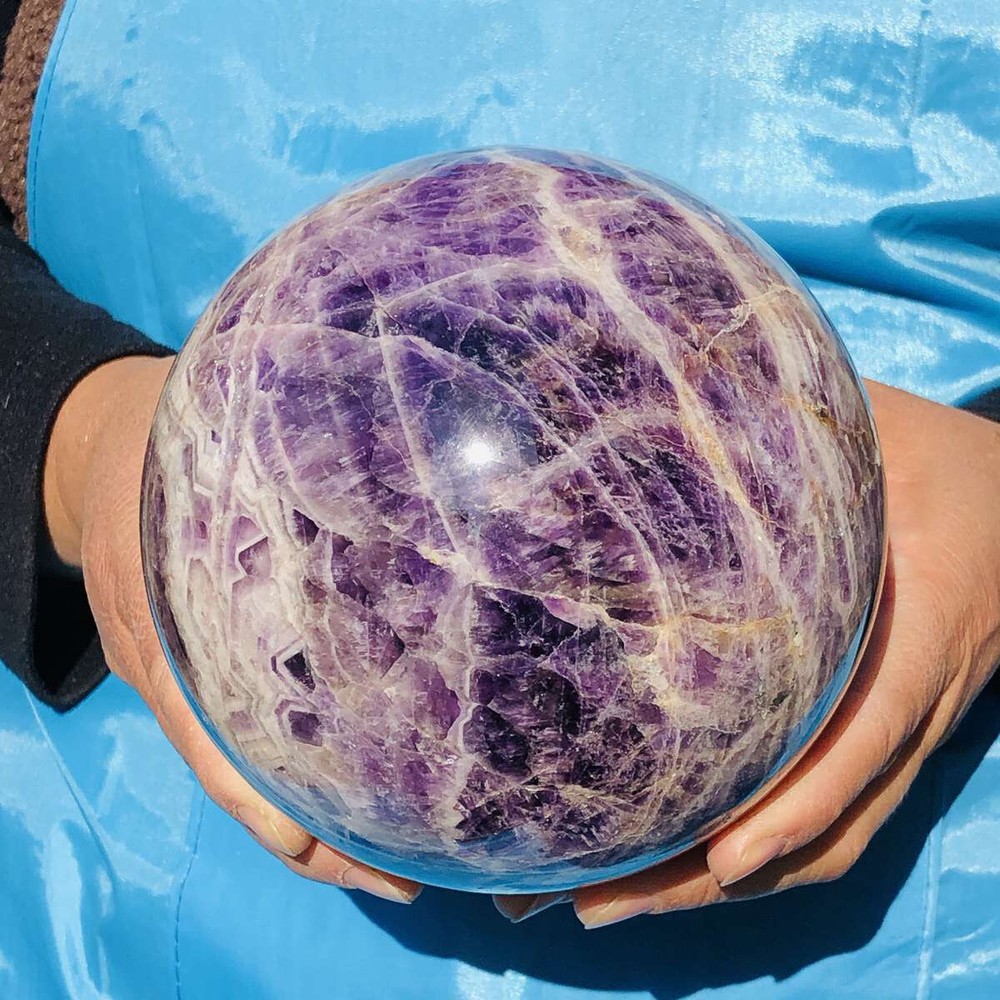 2920G Natural Amethyst Quartz Crystal Sphere Ball for Healing and Meditation