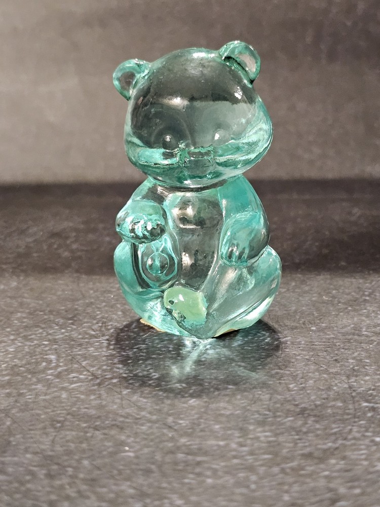 Fenton Art Glass Green Bear Sitting Figurine Paperweight 2.75 Inches Tall