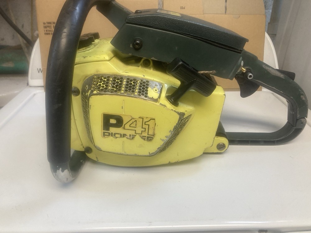 Pioneer Chainsaw P41 Power Saw Made In Canada Runs Good Powerhead Only