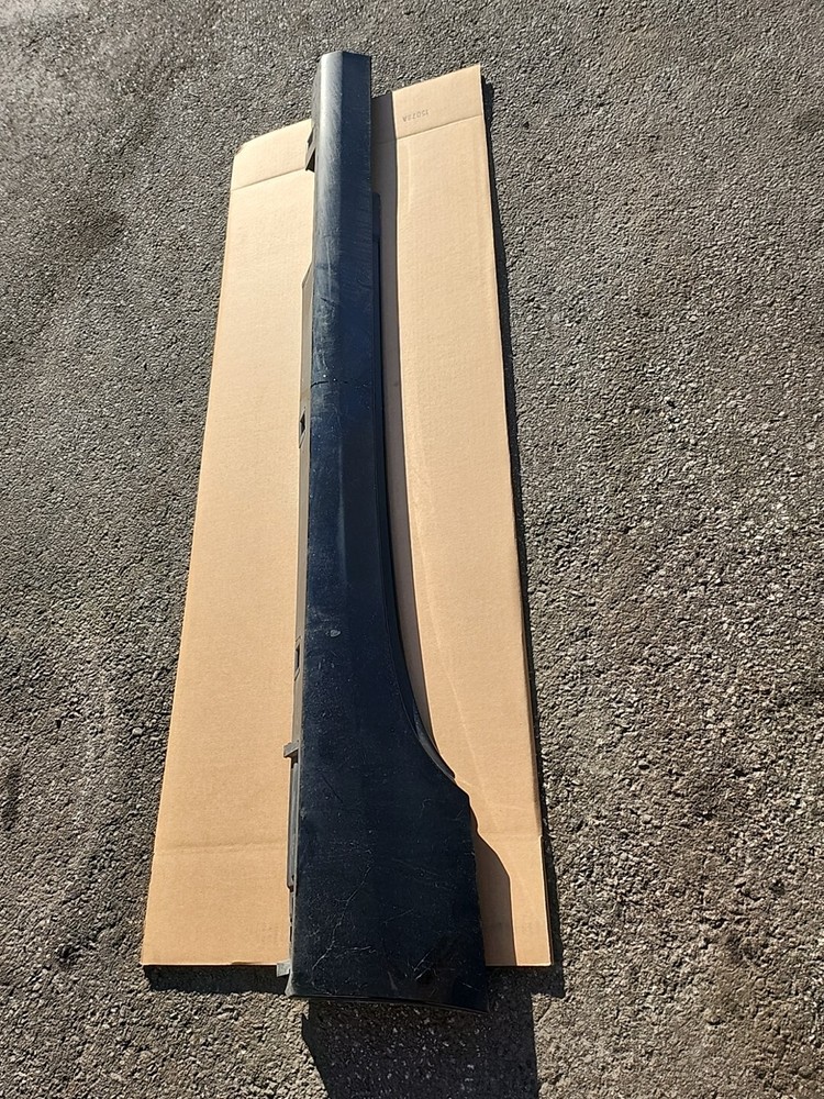 2010 14  MAZDA MIATA MX-5  LH Side SKIRT STEP ROCKER MOLDING TRIM OEM